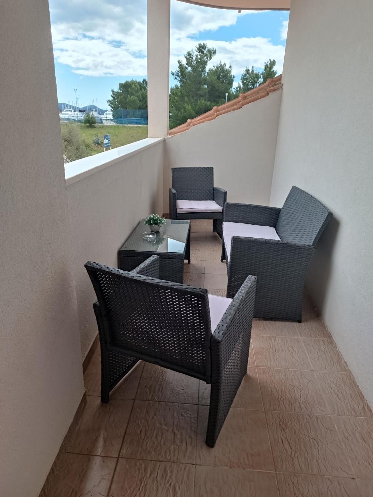 Apartman Burcul Sukosan Ngoại thất bức ảnh