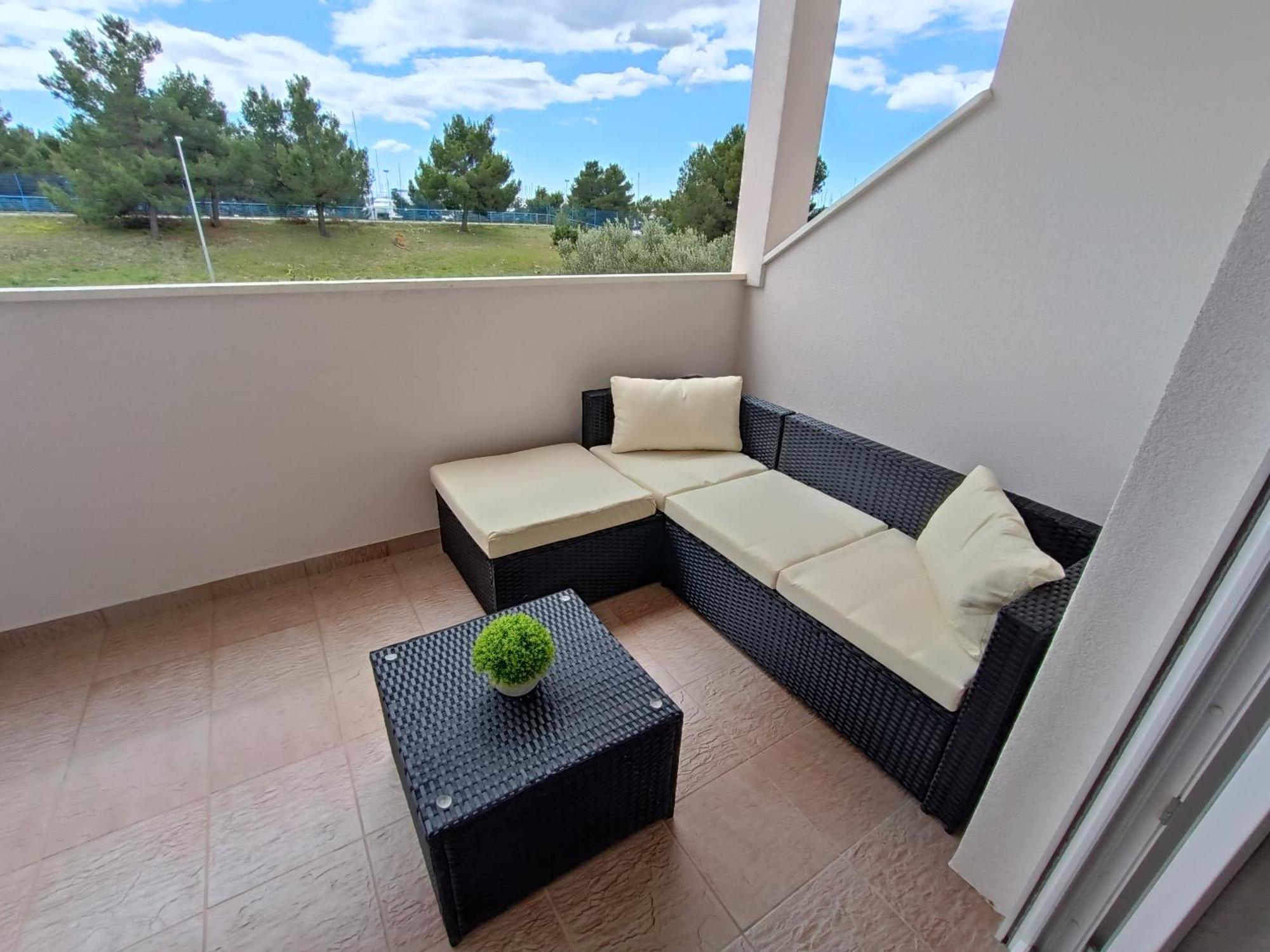 Apartman Burcul Sukosan Ngoại thất bức ảnh