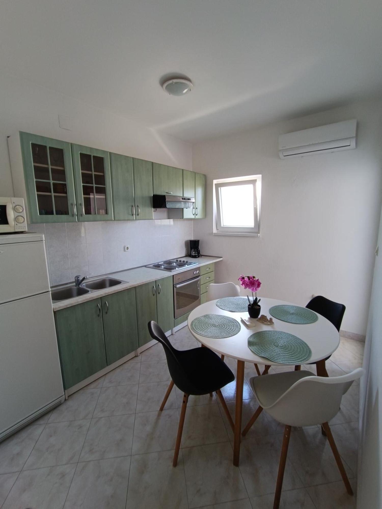 Apartman Burcul Sukosan Ngoại thất bức ảnh